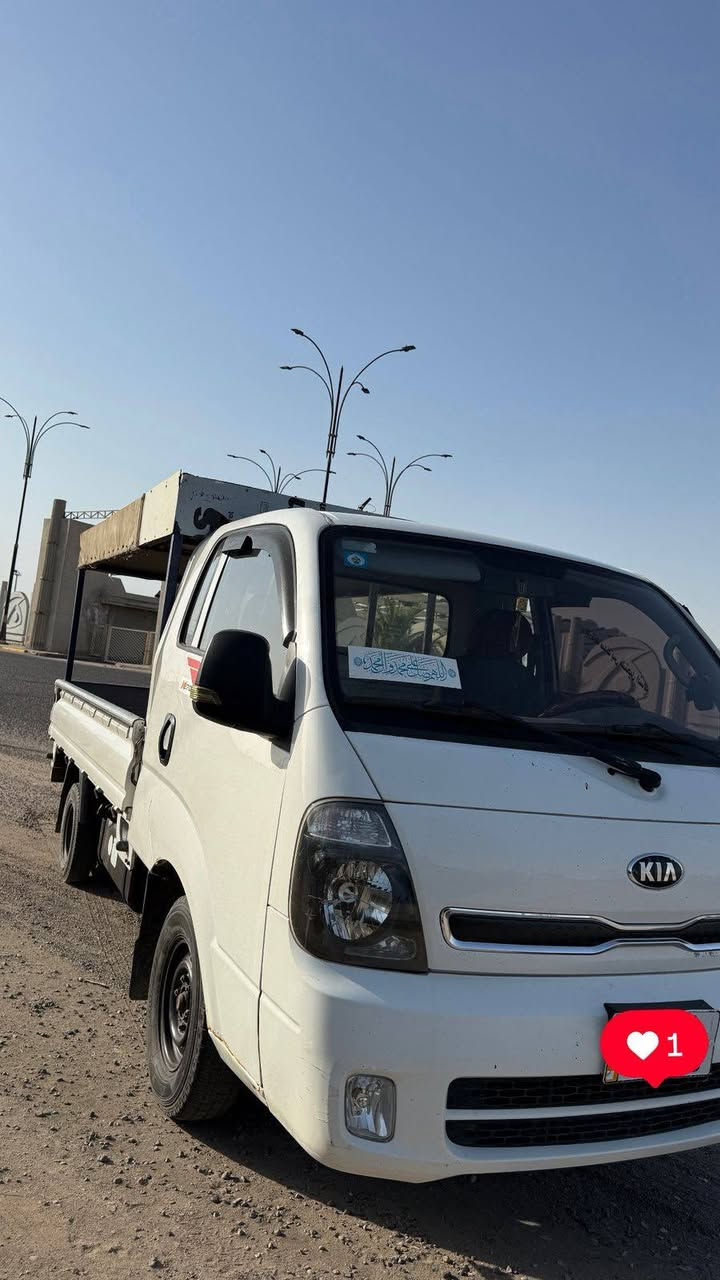 سلام عليكم سياره بنكو مديل ٢٠١٨ سياره نضيفه كفاله بيها ضربه بل ربع بصيطه معدله تبريد شقال رقم نكليزي بصره العنوان البصره ابو الخصيب محيله سعر ١٠٥وبيها مجال***********
