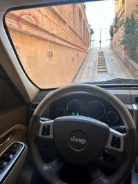 جيب KK • ٢٠٠٨ • ٢٤٠٠٠٠ كم