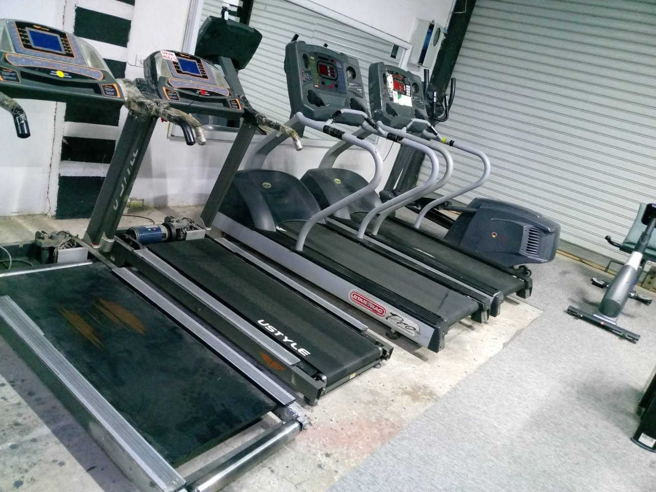 هذا القاعه للبيع
للاستفسارمع هذا القم
***********
