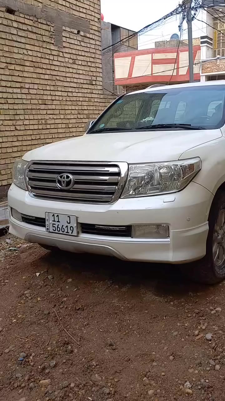 السلام عليكم لاندكروز البيع 2011 الملاحضات من ضمن المقطع والسعر ٣ شدات وخمسة وتلاثين ورقة وهاذا رقم مابايل ***********. ماتواجد عل فيس تصال فقط
