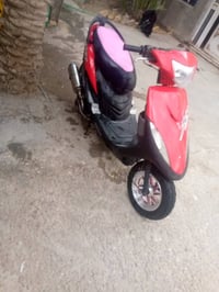 شباب دراجه ماكس من خولي نضافه فول ما مفتوحه شخاره  جازه 700من كلشي بيه...