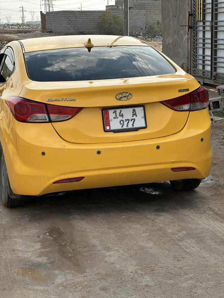 سلام عليكم 
سياره الانتره صفره رقم مميز انكليزي بسمي 
ضربته بلجاملغ الوره صفحت العبري وراجع بلادي 
وارد امريكي مديل 2011 
تخم تاير جديد محرك جديد مال 17
حداديه جديده ما ناقصهه شي 
كامله مكمله 
مكاني البصره الهارثه 
سعرها 103$وبيهه مجال للشاراي 
وخادم للطيبين

***********
