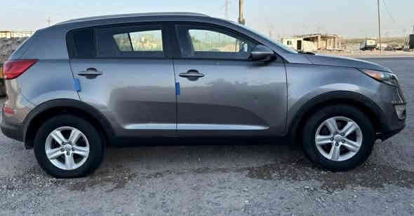 سلام عليكم 
للبيع سبورتج ١٦ وارد امريكي مكينه ٢٤٠٠  مكينه بلاديه لامفتوحه ولاتنقيص ولاكلشي مكينه جديده السياره رقم ذي قار الرقم الدولي الجديد وباسمنه تحويل. وين متحبون بغداد او محافضات سنويه لل ٣٠ السياره كلش نضيفه وجاهزه حادثهه مال امريكه فقط تبديل جاملغ امامي وبيهه شويه جراد بالقماره وبالبنيد غرفتهه جديده كتلوكاتهه سبيرهه منازل صدر امامي خلفي جديد جاهزه من كلشي تخم تاير. السياره مال بيت. المكان بغداد المنصور السعر ١٣٦ بيه مجال حك الجيه وبالخدمه الاتصال ع رقم رجاءا 
***********
