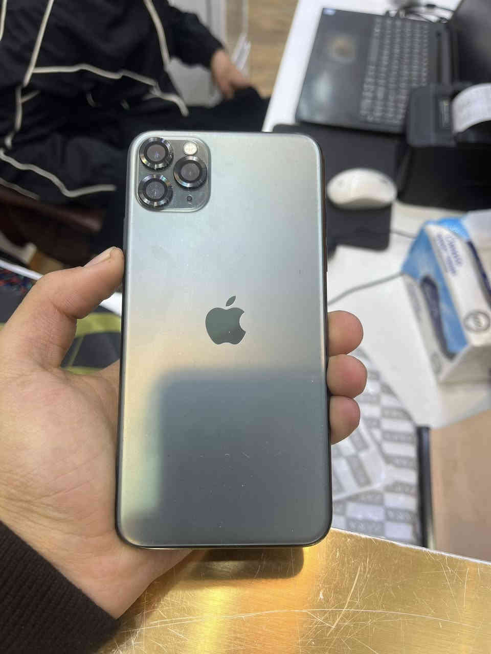 11برو ماكس بلادي ع حاله كلشي مابدل بي حته بطاريته مامبدله بلادي ونضيف معنه الكلمه 400مكاني كربلاء ***********
