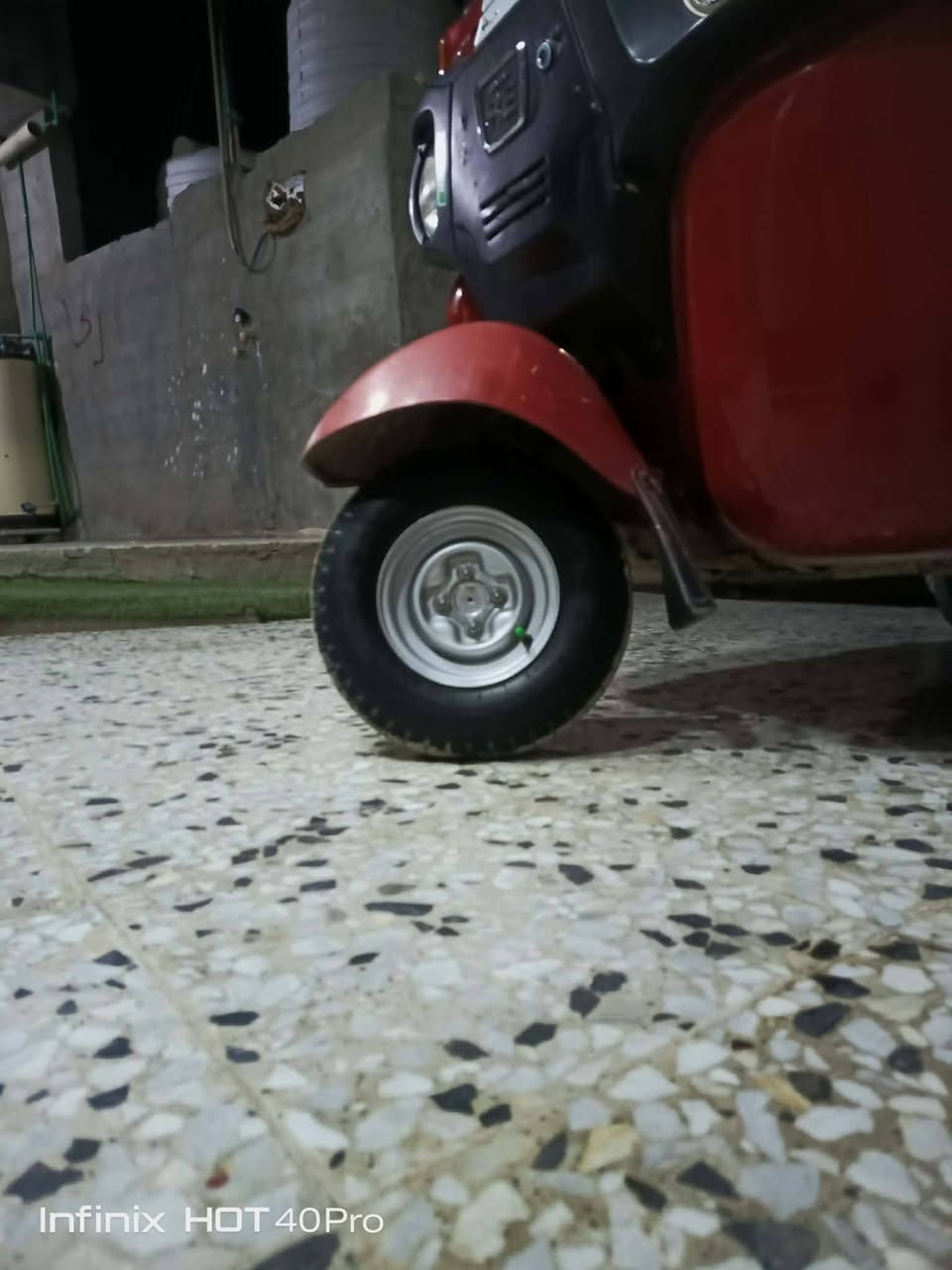 سلام عليكم تكتك للبيع موديل عشرين شهر 12 رقم بغداد بسمي لا تنقيص ولا تبخير تكتك حلوه وكامله كل نقص مابيها  السعر 6800 وبيها مجال حق الجيه المكان بغداد ***********
