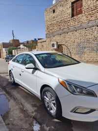 سيارة للبيع سوناتا 2015 وارد امريكي مكينه 2400 سياره مبدل بس بنيد والج...