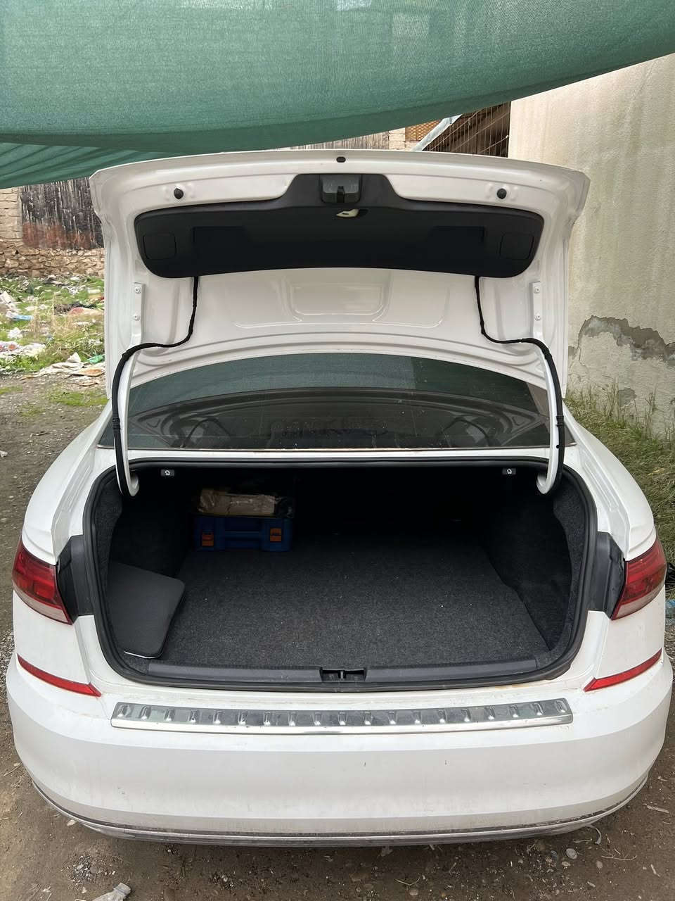 باسات 2022 مواصفات ال SE معروفة

فتحة سقف 

بصمة 

تشغيل عن بعد 

شاشة كار بلي 

كشنات جلد 

قطعتين تبريد 

رادار خلفي امامي

تدفئة مقاعد الاماميه 

وبعد اكو مواصفات اكثر 

ماشية 64.109ميل

محرك 2.0T

سياره كلين تايتل 

مابيها اي ضرر 
السعر 200 وبيها مجال

للاستفسار اكثر الاتصال على الارقام 
***********
***********
