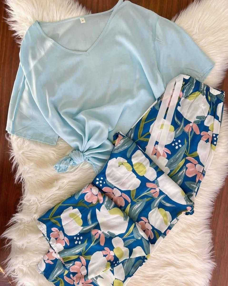 ✨ بيجامة  كشمير ✨
قياس فري سايز  🌸
خامة مريحة وناعمة😍

🔥 آخر قطع 😍 💗
التوصيل الكل محافظات العراق🚗🚙 بغداد, العراق


**إذا كنت صاحب هذا الإعلان وتريد حذفه لأي سبب، رجاءا أرسل رسالة إلى الدعم الفني**