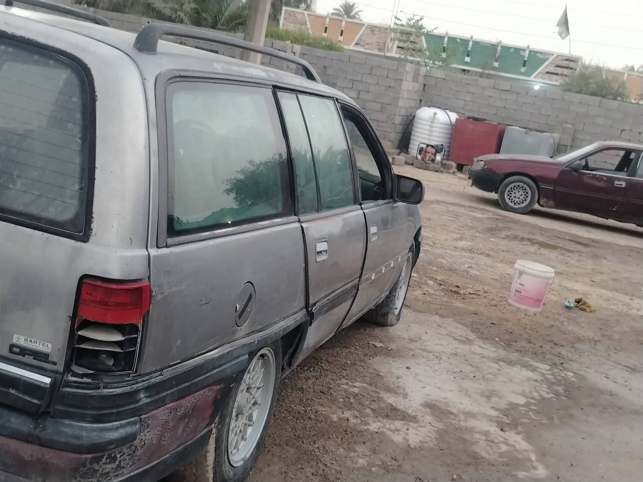 السلام عليكم اوبل ستيشن موديل 93
العنوان بغداد السعر 12 وبيها مجال الشراي رقم الهاتف
***********
