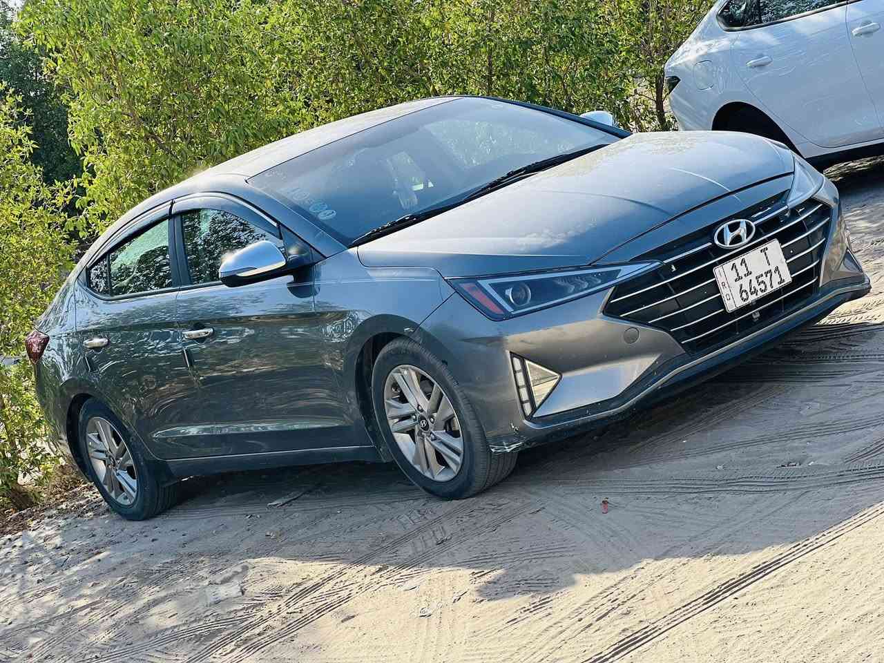 سلام عليكم
بيع او مراوس ب BYD

النترا 2019 

كير atالمرغوب 

السياره المواصفات نص فول 

تحكمات ستيرن شاشه كبيره تحديد مسار اشاير مري 

رقم بغداد بأسمي 

حادثها فقط بنيد بيها بارد بخشم الجاملغ 

قطعه واحده صبغ والباقي كفاله بدون ايرباك بدون دواخل 

مكانها بغداد للاستفسار على الرقم ***********

متوفر واتساب
