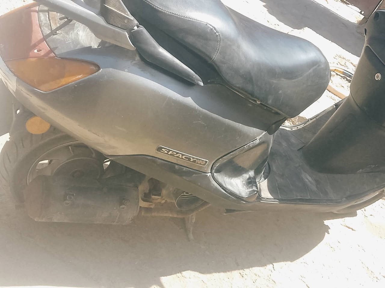 دراجه ماليزي للبيع سعر 200 وبيها مجال***********
