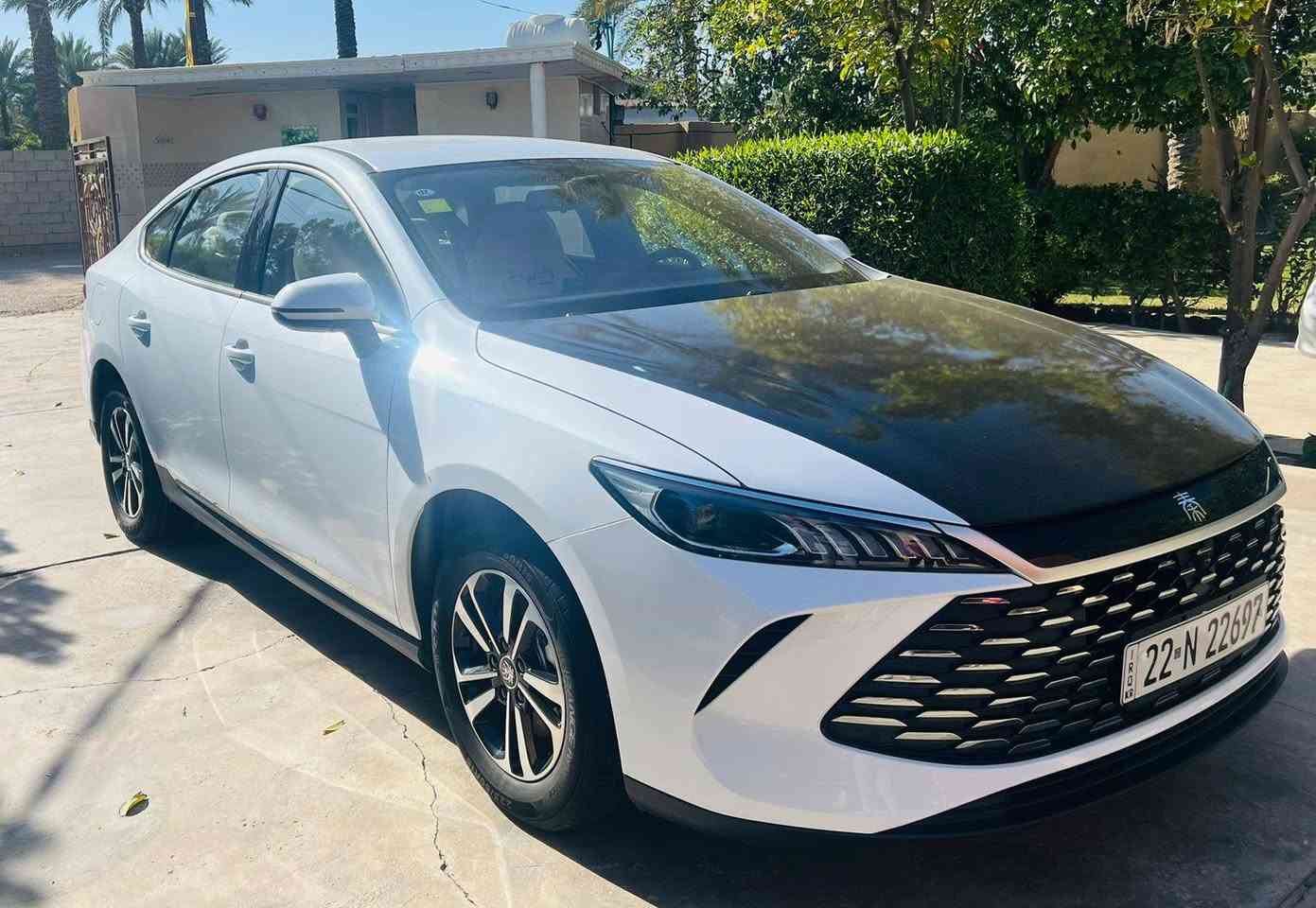 سلام عليكم اعضاء الگروب المحترمين رمضان كريم عليكم. بي وايدي جن بلاص موديل 2025 رقم ارييل سيارة على وضع الزيرو ماشية 3000 مواصفات عالية ويل كروم داخل ابيض و مواصفات الباقية معروفة كامل ملحقات السيارة .. شرط التحويل ثاني يوم سعر السيارة 133 ورقة مكان السيارة بغداد المدائن قرب بسماية رقم الاستفسار *********** يوجد واتساب
