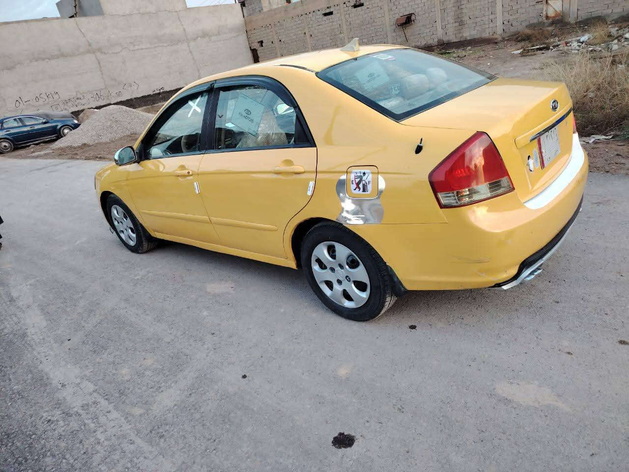 السلام عليكم 
*سبكترا موديل 9 وارد امريكي رقم ديالى 
*السيارة بدون دواخل بدون ضربة بيه فقط الجامرلغ الامامي جهة الصدر امبدل 
*مكينه كير مكفولات
* تخم تاير صدر امامي خلفي جديد 
*مكاني / ديالى/ بعقوبة
*تلفون /‏‪***********
*السعر / 80 وبيه مجال لشراي
 ملاحظة : السيارة بدون دواخل تجي تكلي وشوف اذا بيه دواخل كروتك عليه
