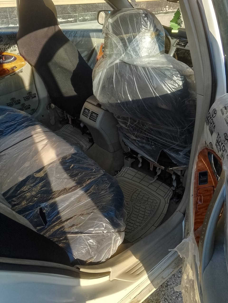 السلام عليكم
للبيع كامري ٢٠١١ خليجي صبغ ٤ قطع ابيع حزام تكم وقمارة شركة تبريد تدفئة صدر امامي خلفي جديد السعر ١٠٣ الشراي يتصل 
***********
