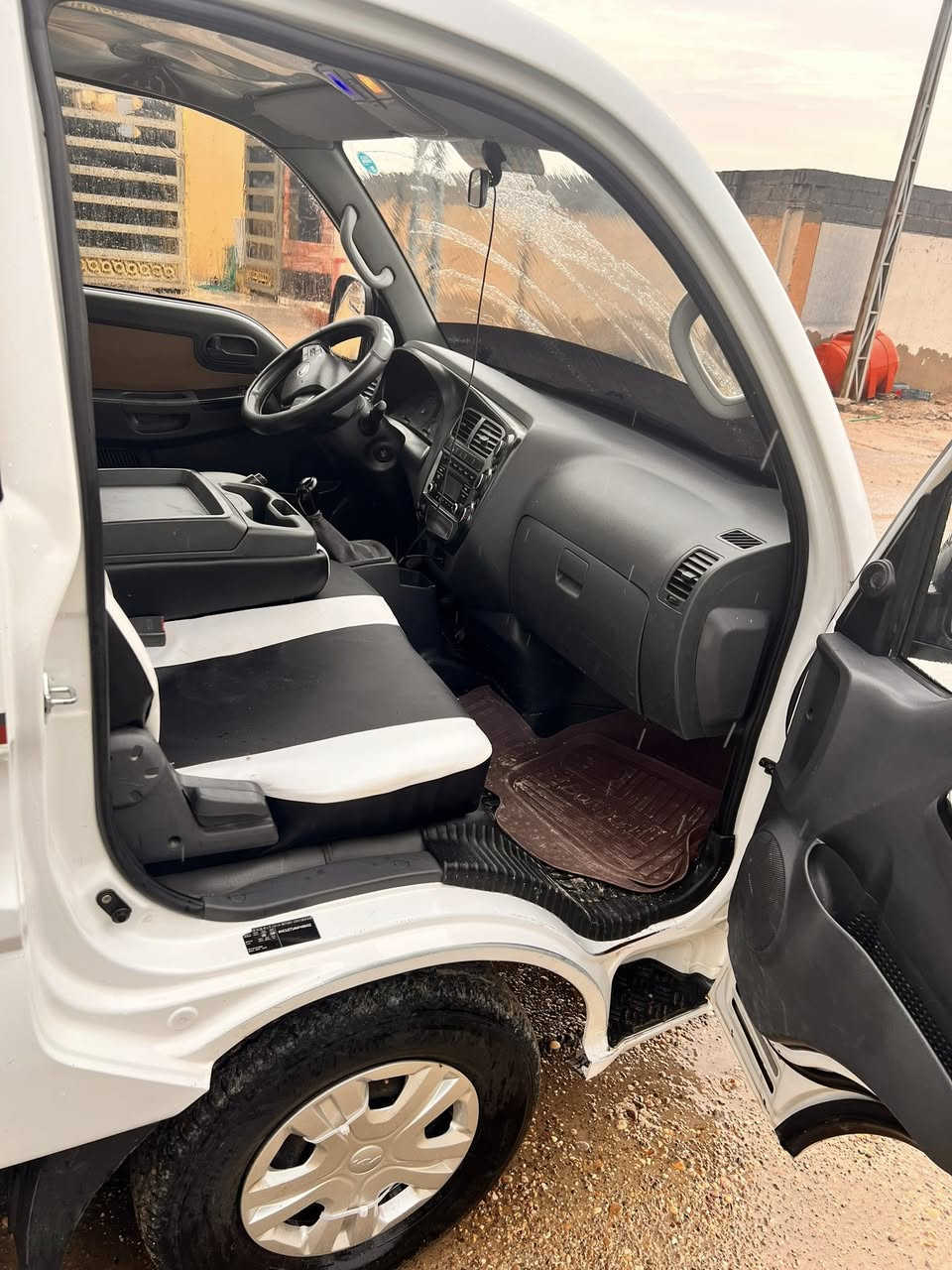 سلام عليكم كيه عموشه البيع موديل 2021سياره بعده جديده كامله بمكمله من كلشي سياره رقمه بغداد ماشيه160الف مكان سياره الأنبار فلوجه سياره 140 وبيه مجال رقم الاهاتف***********
