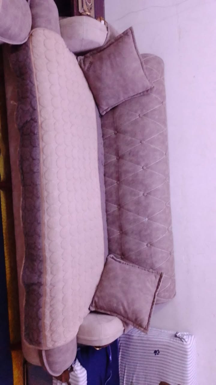 وتخم عادي 6 مقاعدبغداد الغزاليه شارع ضغط سعر 150 بي مجال


**إذا كنت صاحب هذا الإعلان وتريد حذفه لأي سبب، رجاءا أرسل رسالة إلى الدعم الفني**