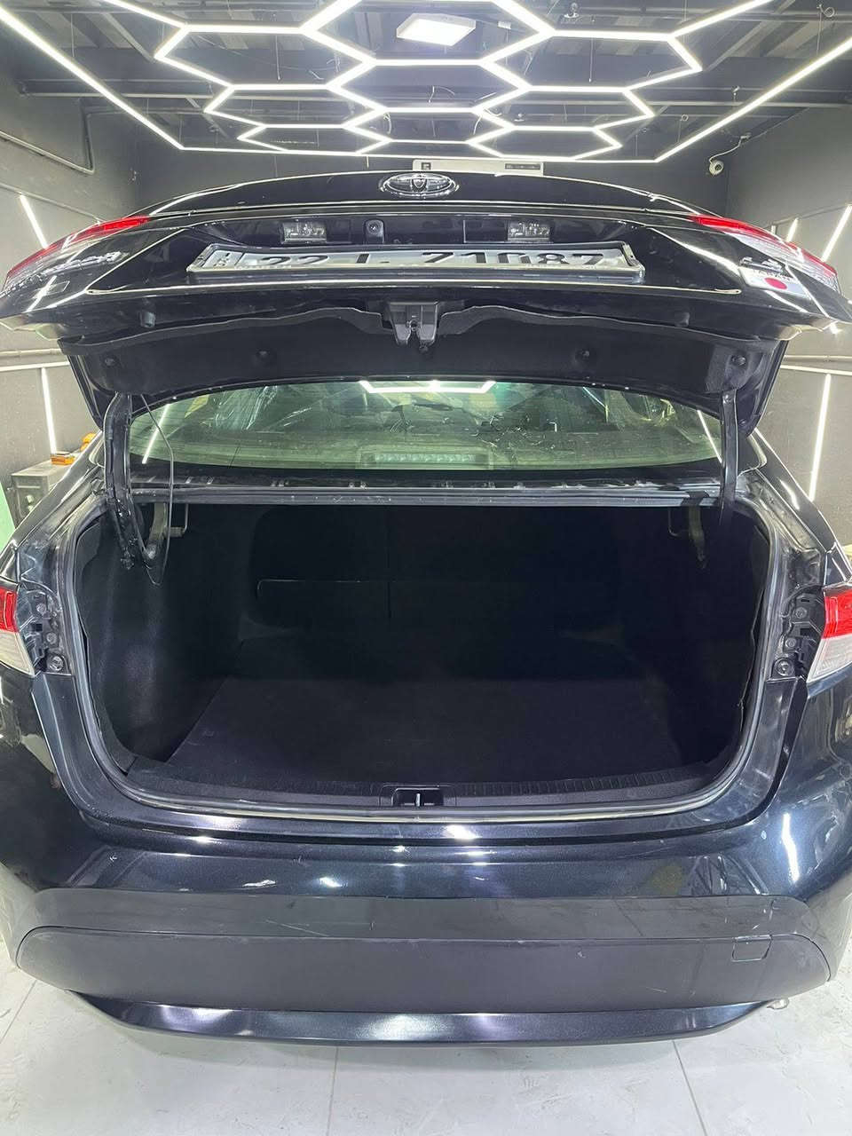 السلام عليكم
كورلا وارد امريكي LE موديل ٢٠٢٢ رقم اربيل ماشية ٧١ ميل  هزة ساقطة تحويل او وكالة حادثها موضح بالصور بابين تبديل وصبغ جاملوغين الخلفيات حوض وشواصي كفالة بجم كبس بيها حالوب فقط اثر ما مبين بشوف العين
بالعراق بيها جاملغ حادث كلش بسيط ومنزل صورته
السيارة جاهزة وبدون نواقص ميكانيكية او كهربائية
كلشي ذكرت و اكو سونار عدد ٣ شوفهن واقتنع وخابر وتدلل
السعر ١٢٥
رقم الهاتف ***********
مكانها الاعظمية او سبع ابكار
