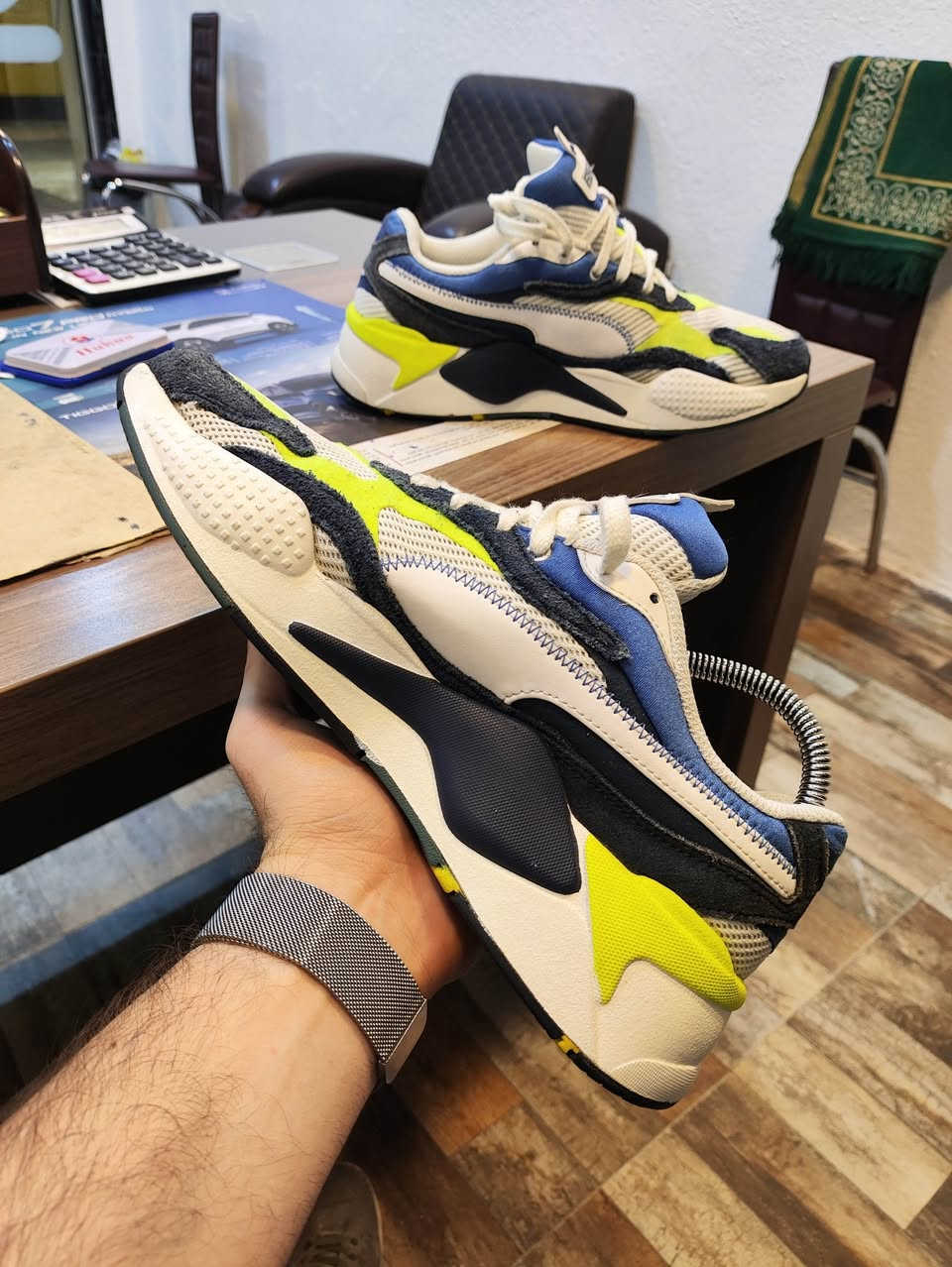Puma RS-X
Running system 
باله اوريجنال
نظافة %99
قياس 42
27cm
يتوفر توصيل 6 الاف لجميع محافظات العراق 🚙


**إذا كنت صاحب هذا الإعلان وتريد حذفه لأي سبب، رجاءا أرسل رسالة إلى الدعم الفني**