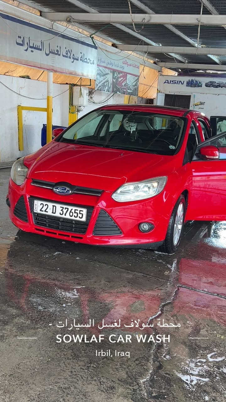 فؤرت فؤكس2013
نظافه 95 بل 100بدون صبغ وبدون حادث 

سقف سلايت كير ومكينه بشرط 

ماشيه80 ألف فقط سعر 82 وبي مجال ***********
