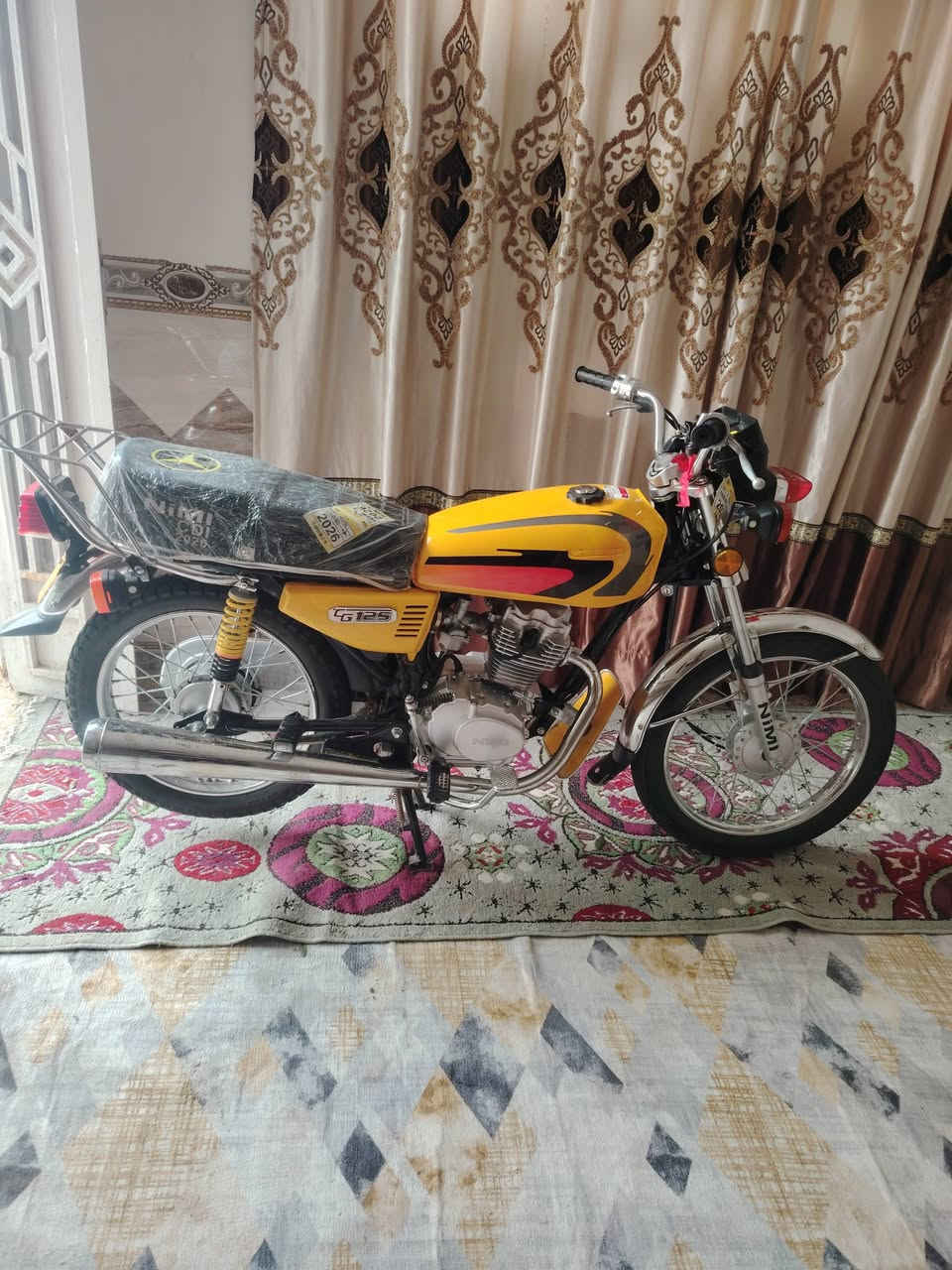 سلام عليكم
دراجه اربعه كير مديل 26
للبيع الاستفسار الاتصال على الرقم 
***********
المكان كوت
