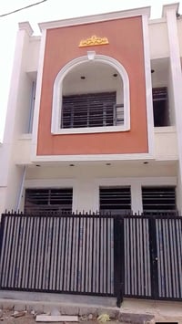 عقارات 2 مساحه كل واحد 50 متر لإيجار منطقه الدوانم قرب الشرطة الخامسه ...