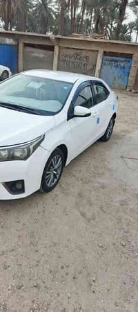 للبيع كورلا 2015 رقم بغداد الماني بسمي سيارة جديدة جاهزة كير مكينة 180...