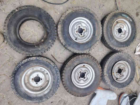 سبيرات نضيفات كلشي مابيهن بيهن جوب وبيهن جوبلس كربلاء حي الحر *********** كربلاء
