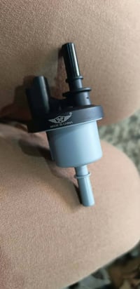 ادوات احتياطية رينو ((سمبل ولودجي ولوكان)) وغلاف دشبول ((داستر وسمبل و...