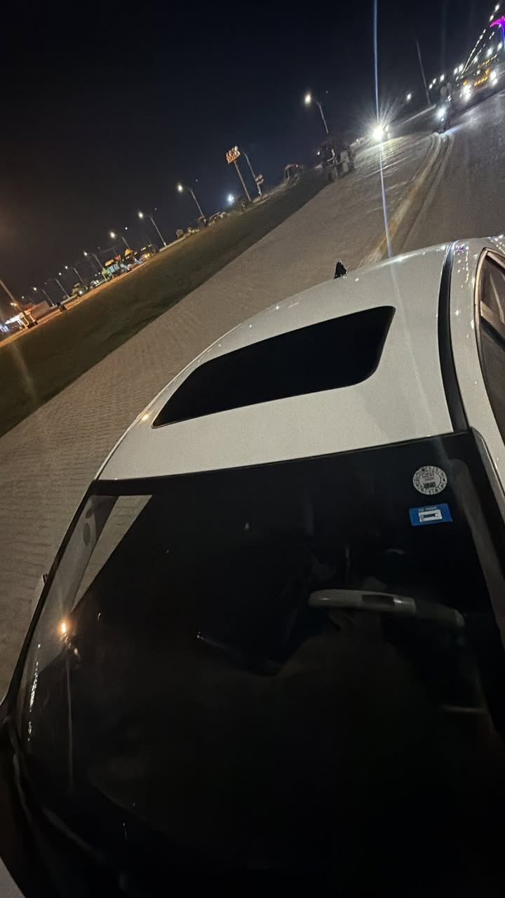 سلام عليكم الإنترا للبيع مديل 2024 تجميع صيني سياره مكفوله كفاله عامه ما عدا طرف بنيد بارد ماشيه سياره 48 رقم الهاتف ***********
