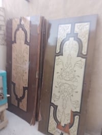 بيبان خشب البيع مستعمل تصال على هذا رقم ٠٧٨١٢١٨٥٠٧٠