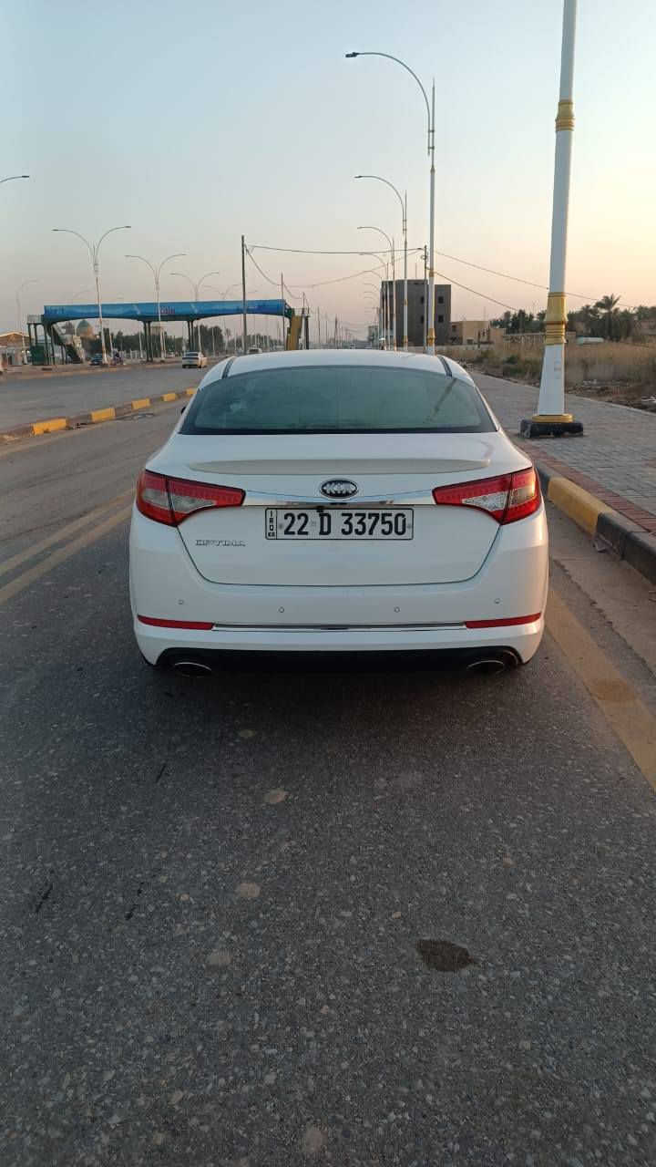 السلام عليكم اوبتما 2014 خليجي مكفول مكينه كير تبريد بيهه طخه خفيفه بالجاملغ الامامي هلال الجاملغ فقط 
مكانه السماوه السعر 148وبيه مجال
***********
