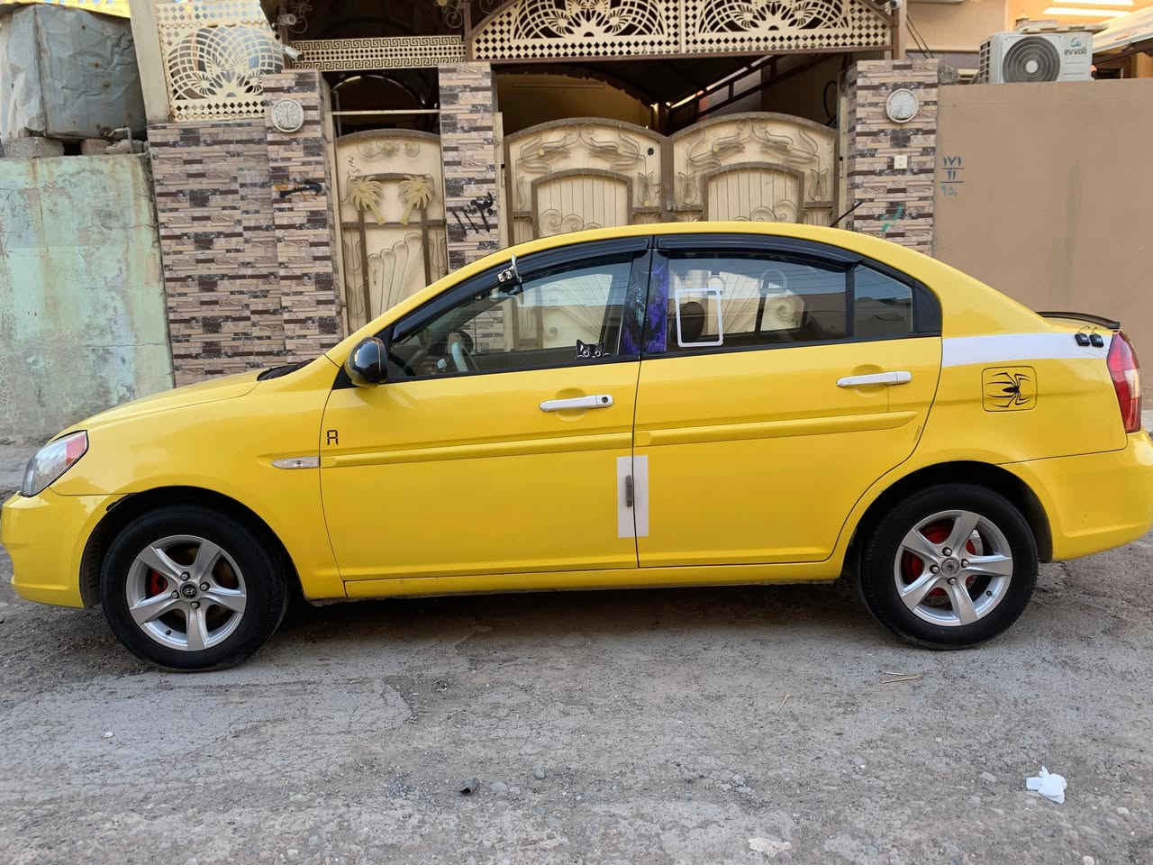 اكسنت 2008رقم نجف اني شرعيها السياره ما نقصها شي كبل لشارع كير محرك شرط  تبريد تدفئه كابون بنزين 
هيئه 30الف غرمات صفر استفسار تصال ***********  سعر 86قابل لتفواض
