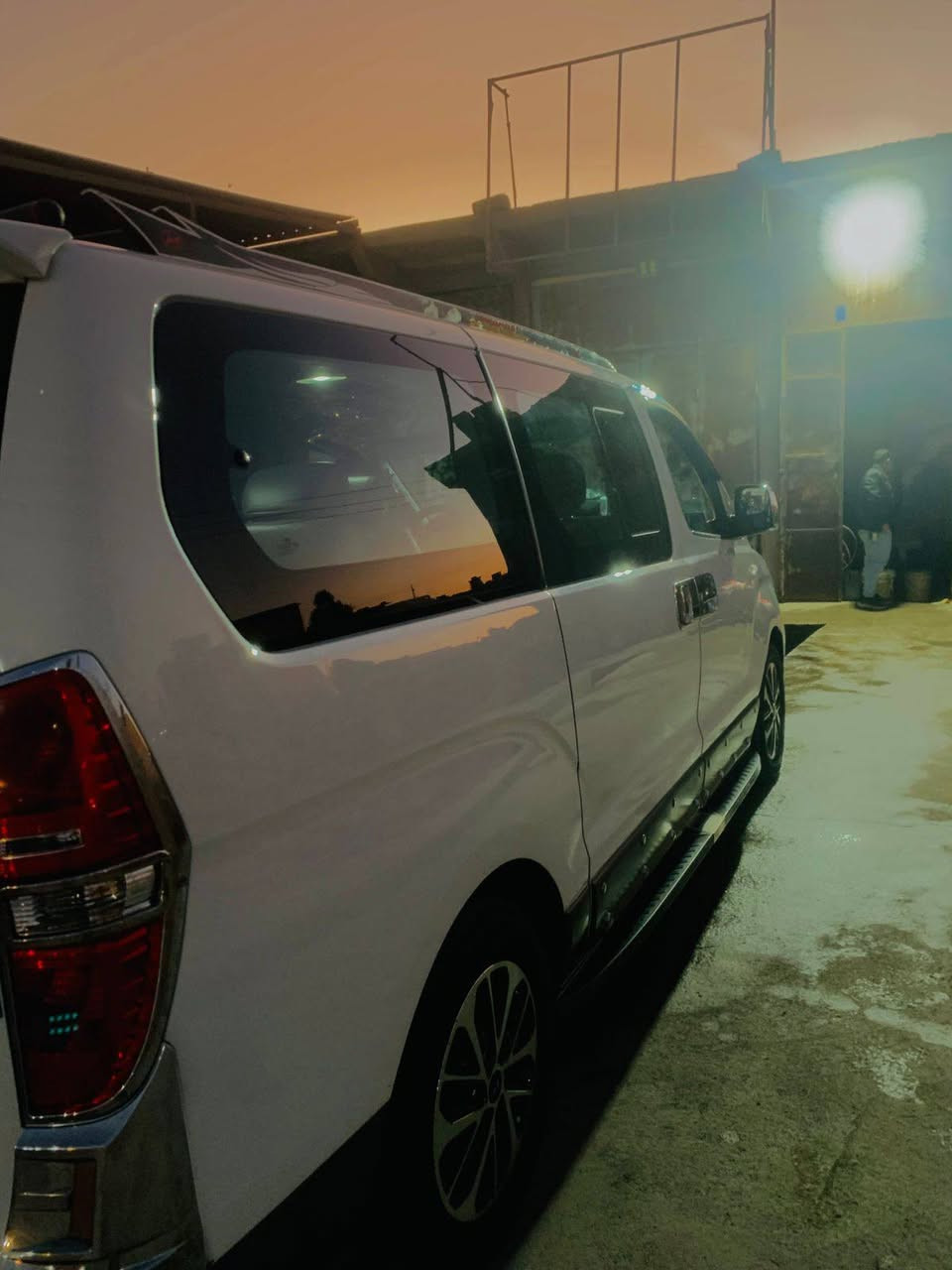 سلام وعليكم
للبيع ستاركس مديل 2017 
مكينه كلها بلاد  ما عده الدبلو مفطومه
فول مواصفات  بدون تنتات 
بيه بس جاملغ صفحت العبري الامامي
رقم الهاتف 
***********
العنوان البصره الكرمه  
سياره مال بيت عبري ماصاعد بيها 
ماشيه ٣٠٠ الف  
سعر 238 وبيه مجال
