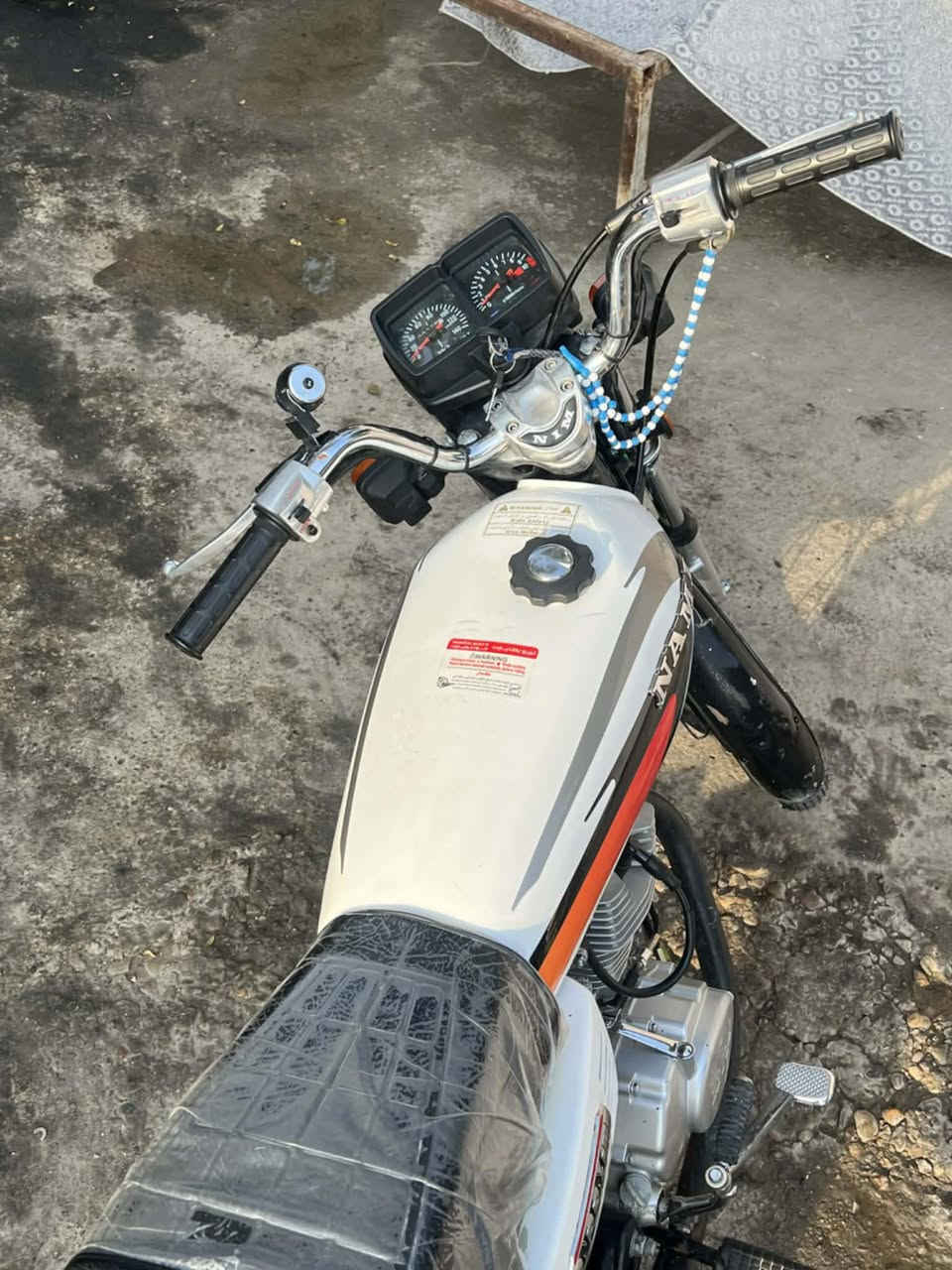 ٢٦ سعر٦٠٠ بيه حك جيه بعكوبه 0776 646 6020
