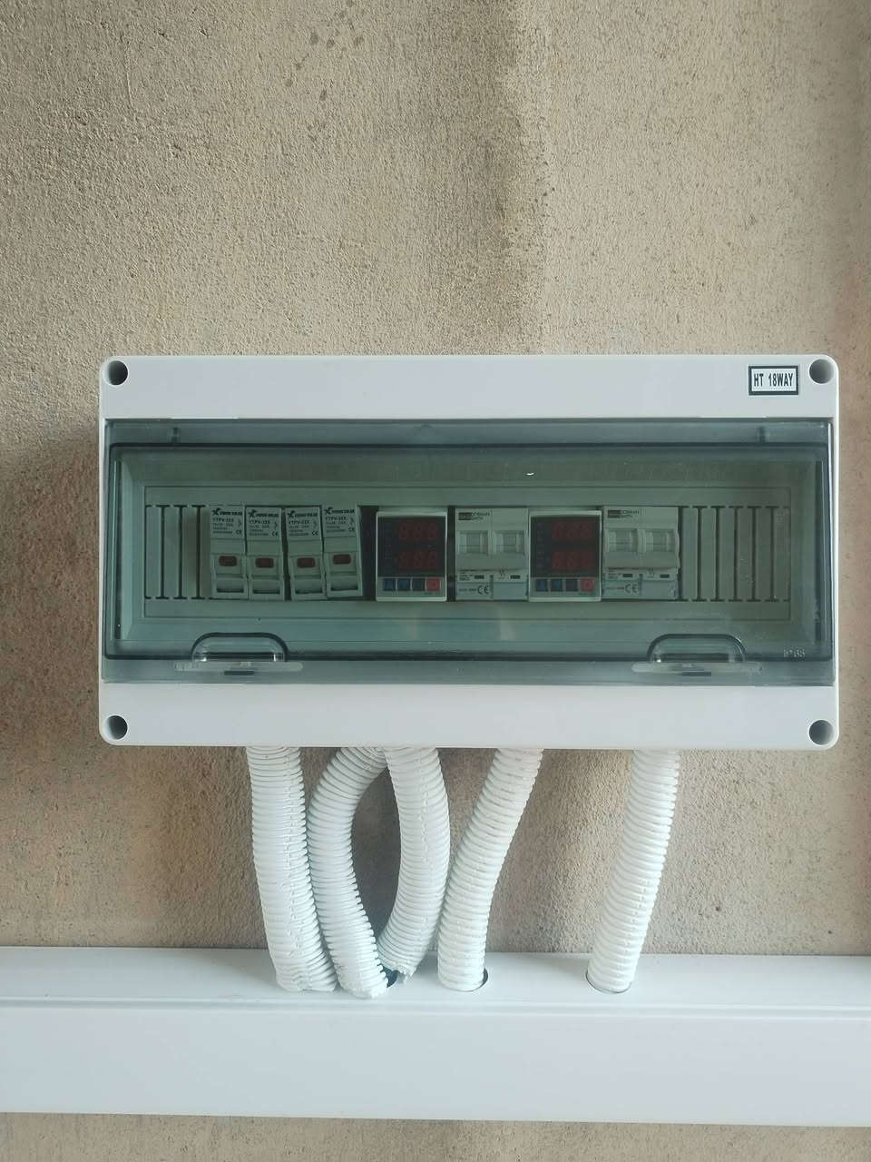 🙋🙋🙋🙋🙋🙋تحية طيبة 🙋🙋🙋🙋🙋🙋

جانب من عملي في تنصيب منظومة الطاقة الشمسية
انفيرتر ديا وبطارية ديا
لله الحمد والشكر
العراق_الموصل
***********
