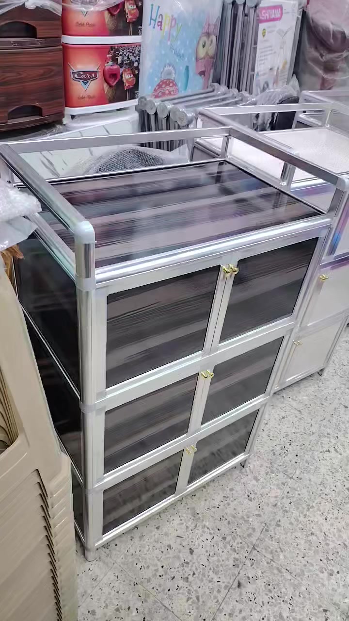 بس ب٥٥ الف دينار والتوصيل مجاني كافة انحاء العراق دولاب المنيوم متعدد الاستعمال شرط شغل درجه اولى براغي من اول رف الى اخر رف مع ضمان الجوده كلشي تكدر تستعملا بلمطبخ غرف النوم مكاتب محلات كلشي يصير شغل رقم واحد على واحد قياسا ٦٥ عرض ٤٥ عمق ١١٥ ارتفاع عنوانا موصل الساحل الايسر دركزليه قبل شارع المركز بثلاث محلات اذا انت جاي من اتجاه مجسر السويس بعد مطعم حسين الشيخ للاستفسار الاتصال على الرقم *********** *********** سنتر العزاوي لديكم لا خوف عليكم
