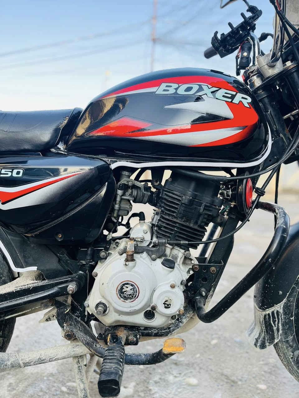 للبيع
بوكسر موديل 2022 الدراجه كامله ما يعوزه برغي محرك شرط ولباقي كدام  العين 
رقم نينوى ب اسمي 
السعر مليونين وميه
***********
***********
