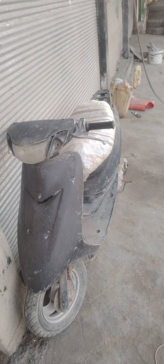 دراجه للبيع  شغاله بس يرادلها ترتيبات بسيطة قيم وخذ العنوان شهربان ***********
