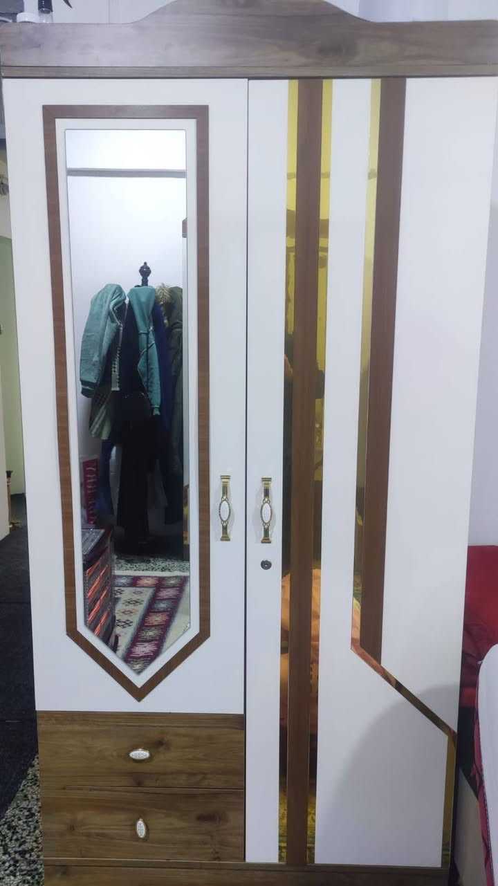 غرفة نوم نفرين ٦٠٠ الف أريده والتخم هم ٦٠٠ الف والسرير نفر عدد٢ مع الدوشك  ٣٠٠ الف كنتور  بابين عدد ٢ الواحد أريده ١٥٠ ألف الاستفسار اكثر خاص موصل, نينوى


**إذا كنت صاحب هذا الإعلان وتريد حذفه لأي سبب، رجاءا أرسل رسالة إلى الدعم الفني**