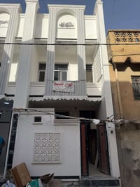 نصف قطعة للبيع مساحه 72م بناء حديث مدينة الصدر قطاع 20 الكياره طابقين ...