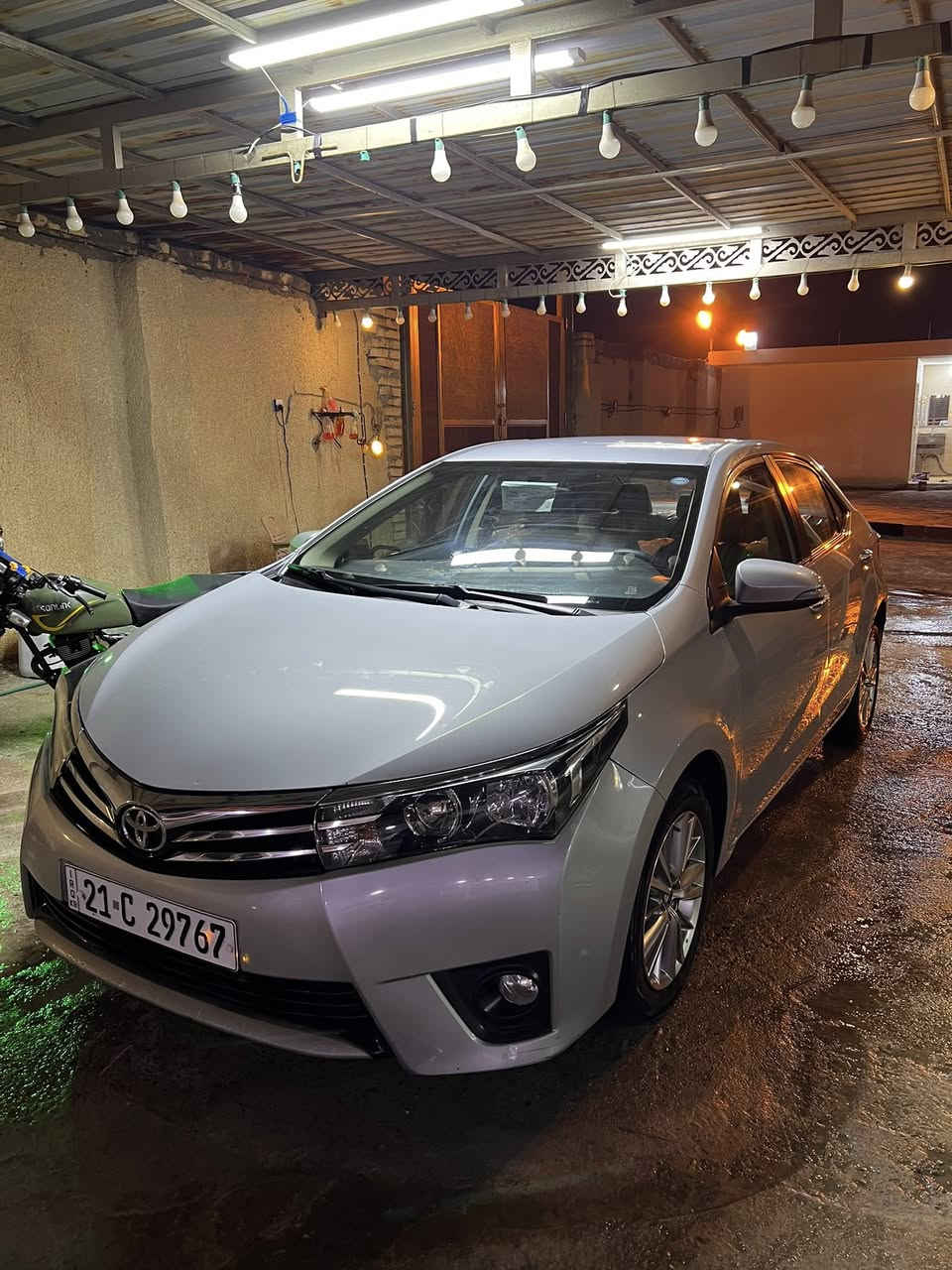 السلام عليكم تيوتا كورلا2016 بصمه اشاير مري تحكمات ستيرن محرك2000 خليجي كفاله ما عدا هلال الچاملغ الخلفي عله كد شبر اثر شخط السياره باسمي تحويل مباشر  120دك جرس تخم تاير جديد السعر155 وبيه مجال السياره بل حقيقه احله من الصوره العنوان بغداد الدوره ***********
