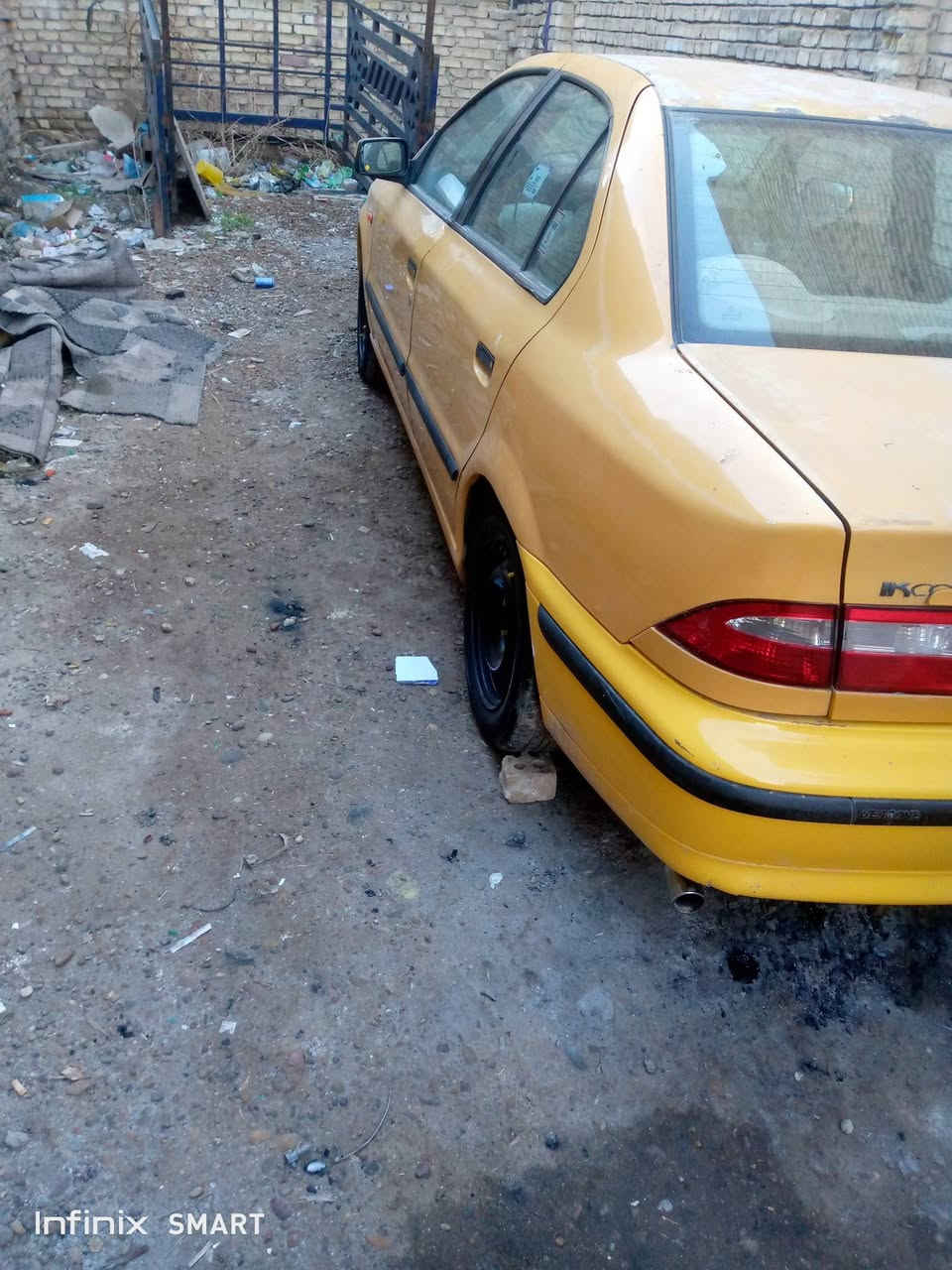 سلام عليكم سمنت موديل 2011 للبيع سياره نضيفه السعر 23 ورقه وبيه مجال بسيط بس لكلج تفلش عندي تحويل ثاني يوم مكاني الشعب حي البساتين الرقم ***********
