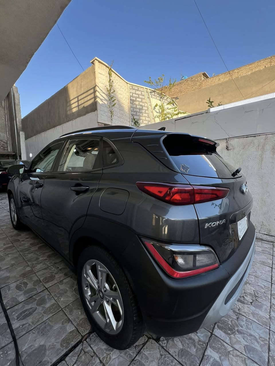 HYUNDAI KONA2022
حادث جاملغ وبنيد بدون شاصي ايرباك ستيرن راجع سستم 
بصمه
رادار امامي 
رادار جانبي
شاشه
توقف ذاتي
تحكم ستيرن+ كروس سرعه + تحديد مسار 
باقي مواصفاتها المعروفه سونار مرفق بالصور  سعرها ١٤٠ وبي مجال بسيط
بغداد الاعظمية
***********
