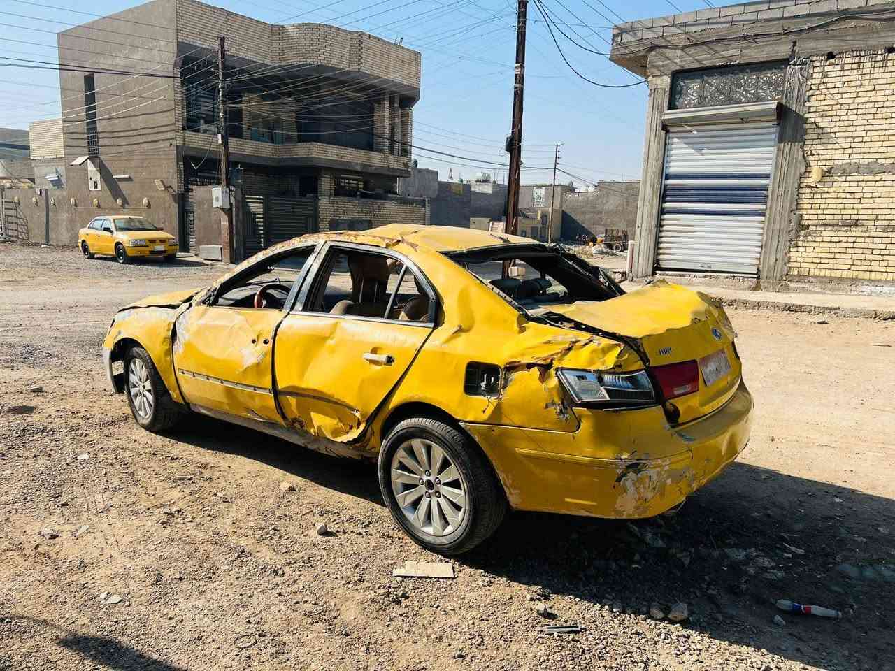 سلام عليكم للبيع هونداي سوناتا موديل 2009رقم دياله إنكليزي باقي ع استلام سنويه لل2030مصفر هيئه وغرامات اخوان سياره تعرضت لحادث گلبه كما موضحه بلصوره ابيع على وضعهه كير مكينه شواصي سليمات سياره فول مواصفات مكان السياره بغداد السعر 28$ الاستفسار ***********
