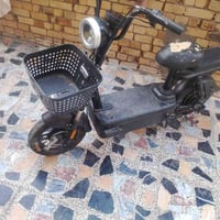 للبيع السعر 200 07730409856