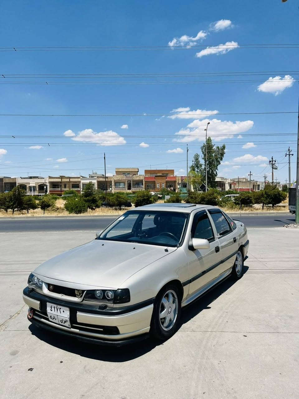 سەرەتا بەناوی خودای گەورە ڤیکترا مۆدیل 1991 کامل گۆرایە لۆ 1995 سەیارەکە شەش پستنە جاهزە تەبریت کوشین جلد کوشین هیتەر دەبل ارباگ لایت القەو کامل دەسکاریە 5 ویلکەپە سەیارەکە هەتابرێی جوانو جاهزە تەبریدی بەس سۆندەکی پسایە دەنا گێروو مەکینەو تەقەو رەقەش بەشەرتە ئیدی وەسفی ناوێ بۆزانینی سحرو تەفاسلی زیاتر نامە بنێرە یان پەیوەندی بکە بەو رەقەمە *********** أربيل, العراق

