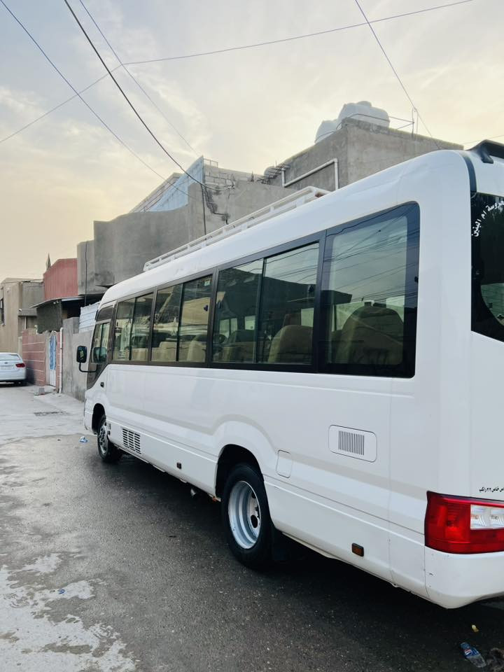 سلام عليكم كوستر لبيع مديل 18 سياره كفاله من صبغ بيه سياره طخطخات مامعمره بصيطه سياره سله حاكيه كشن ستاركس تبريد محور وركه تانكي اضافي السعر 455وبيه مجال بسيط خابر ودلل رقم ***********
