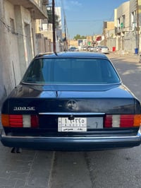 مكلف بالنشر…. سيارة مارسيدس جامبو 89 se سيارة بلادية على وضع الشركة كف...