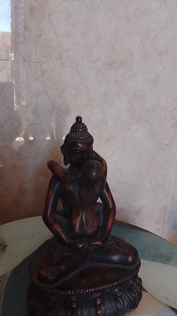 ياألله يالله سلام عليكم متاح تحف واجهزه كهربائيه اصليه اي استفسار الاتصال على هذا الرقم *********** او ع الخاص
