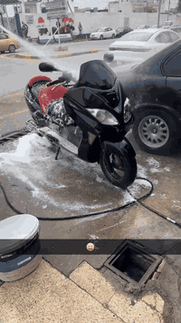 فورزة 08 للبيع مكينة مامفتوحة جويتر نضيف 1 ونص حماوة نص ثابت كفراتها كدام العين مكان حي بكر ***********
